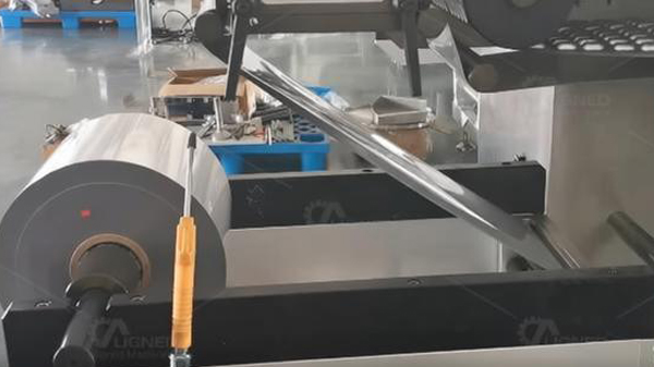 Высокоскоростная блистерная упаковочная машина роликового типа