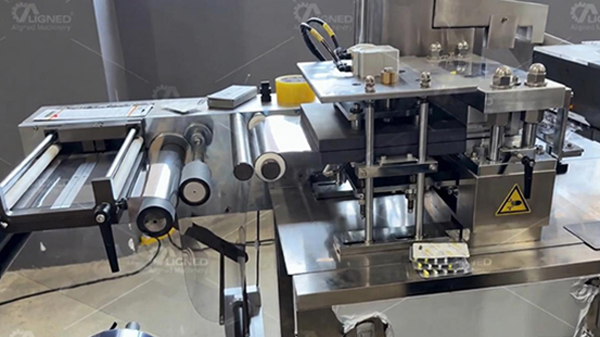 Высокоскоростная блистерная упаковочная машина роликового типа 2